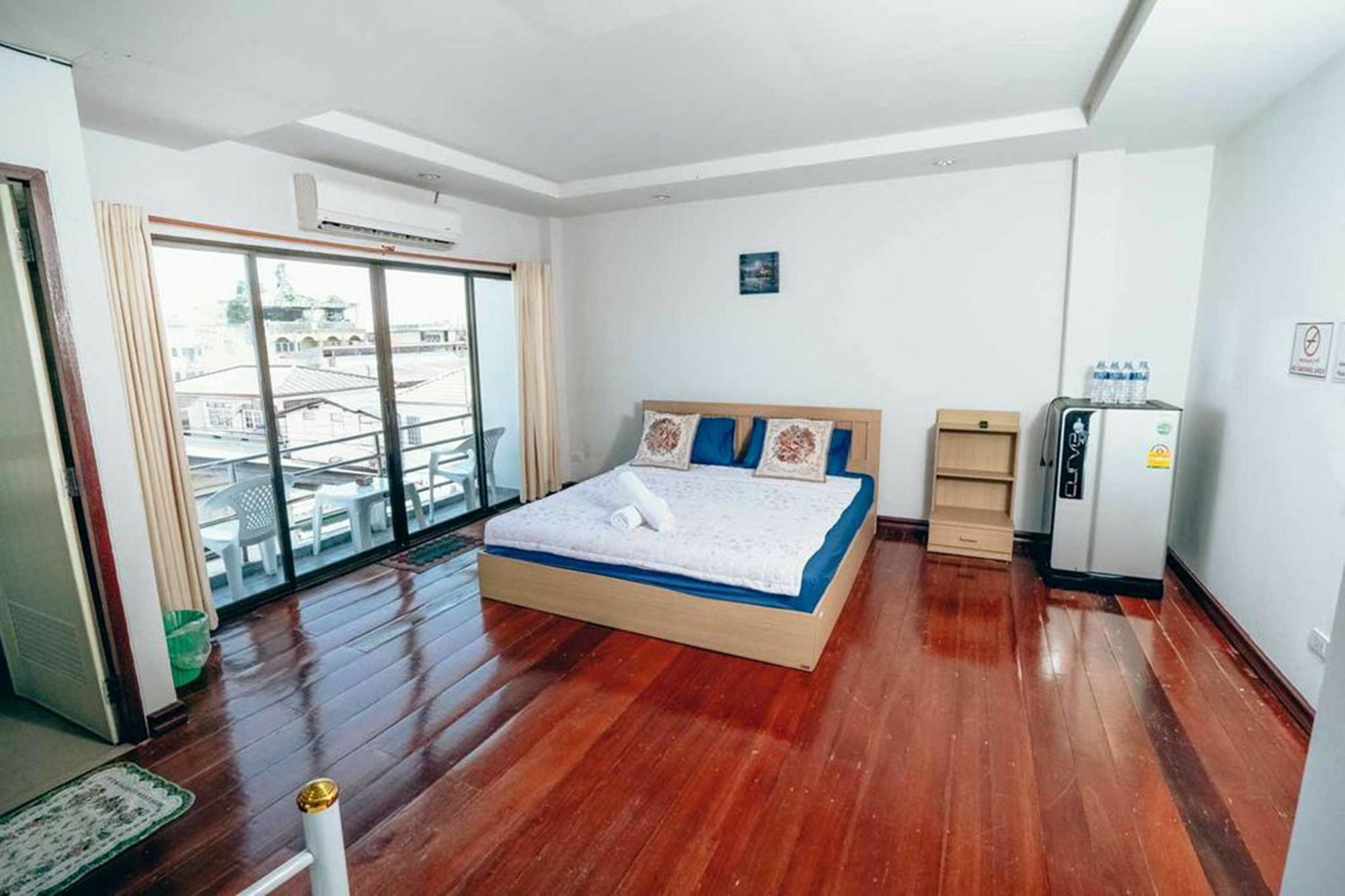 Jenny Hostel Huahin Экстерьер фото